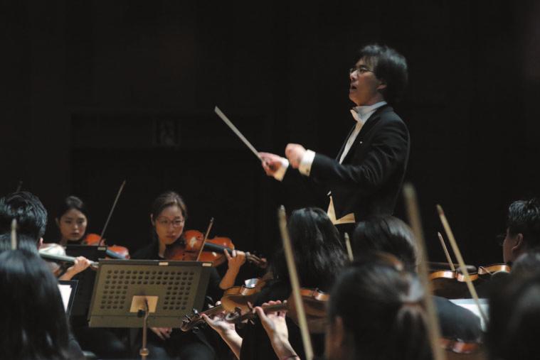 Music Director & Conductor Young Min Park Maestro Young Min Park served as the first conductor of Wonju Philharmonic Orchestra, and was appointed the second permanent the music director & conductor