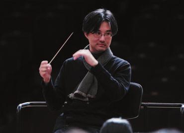 Young Min Park, when he led the Wonju Philharmonic Orchestra, boldly presented new repertoire in Korea by staging the complete symphonies of Sibelius, and gained high recognition by widely promoting