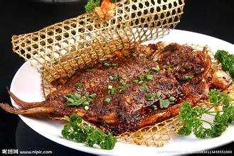 2. MARKET TREND - 중국수산가공식품시장이슈 중국대표생선구이요리카오위 ( 烤鱼 ) 중국생선구이의대표적인음식카오위 ( 烤鱼 ) 요리는스촨성에서 처음개발되었으며,