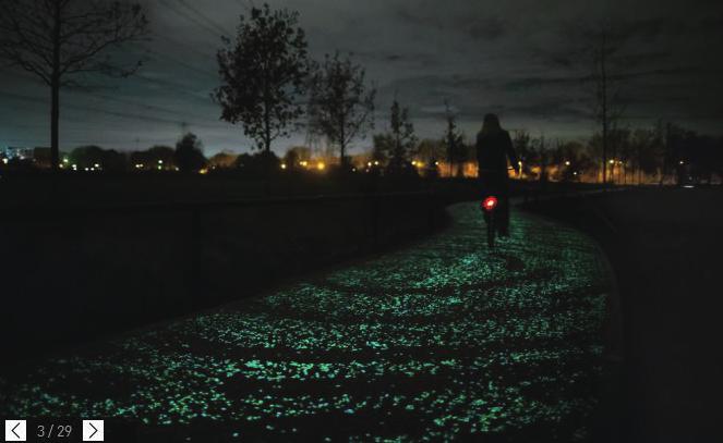 밤이되면 특수석재와 태양열LED 조명으로 빛이 나도록 설계됨 이 자전거도로는 낮시간