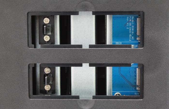 M.2 NVMe SSD 를 DiskStation 에추가 SSD 캐시볼륨을만들기위해 DiskStation 에 M.2 NVMe 2280 SSD 를최대 2 개까지설치할수있습니다.