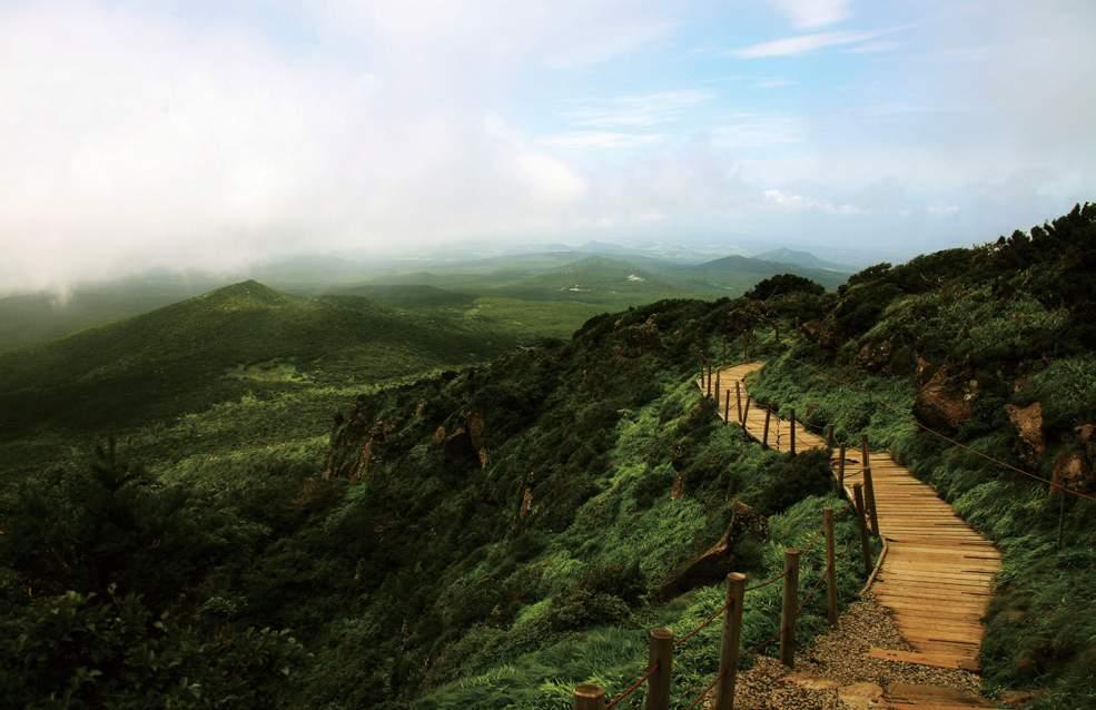 한라산에서가장아름다운풍경을보고싶다면윗세오름을오르길추천한다. 自然な景観が美しい山 blog.naver.