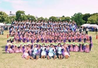 요사코이 도쿄하나비 ( 와세다대학 요사코이팀 ) 2005 년결성되어현재 150 여명의멤버로활동하는팀이다.