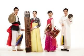 프로그램 2사물놀이 打縁琴( 타연금 ) 일본북 오에도스케로쿠다이코 打縁琴 ( 타연금 ) 한국전통음악을대표하는 사물놀이 의창시자중한사람인이광수선생이이름지은 打縁琴 ( 타연금 )