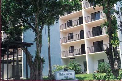 (3) 공공주택과보조생활 [ 그림 3] Helen Sawyer Plaza : Miami, Florida Helen Sawyer Plaza Miami-Dade Housing Agency (MDHA) 104.