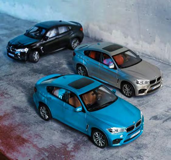 27,000 원 1 : 64 scale Box with mixed colours 80 45 2 365 554 * 4 개 1 세트. BMW X6 M. 실제모델의역동성과스포티한매력을완벽재현한 BMW X6 M 미니어처. BMW M 모델라인업만의특별한디자인실루엣, 우아한쿠페의루프라인. 본넷, 도어, 트렁크오픈기능.