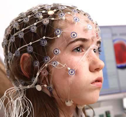 EEG fmri 2) 간접적측정방법 기능적자기공명영상 (fmri: functional Magnetic Resonance Imaging) 양전자단층촬영 (PET: Positron Emission Tomography) 단일광자단층촬영 (SPECT: Single Photon