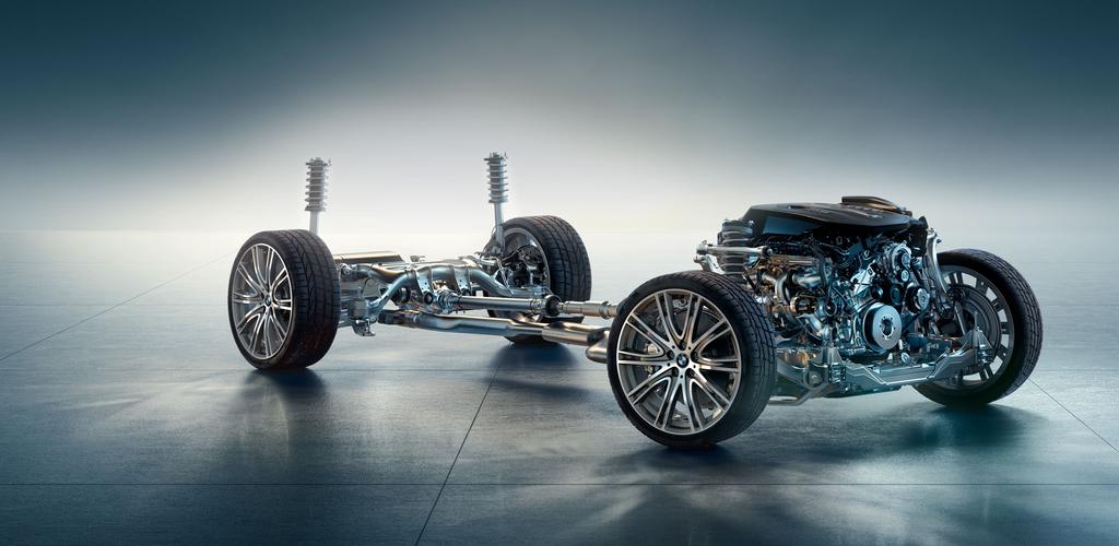 초경량 차체 구조. 어댑티브 모드. BMW 5시리즈는 기존 모델보다 차체 무게를 최대 100kg 까지 (유럽 기준) 줄였습니다. 섬세하고 정밀한 경량 구조 설계 및 경량 소재 사용으로 차체가 더 단단해졌으며 민첩성과 효율성이 획기적으로 높아졌습니다.