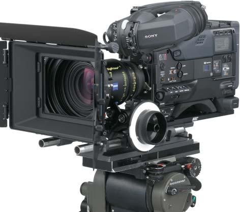 영화및 TV 프로그램제작의새로운창의적방식 지난 2000 년, 소니는 HD 디지털영상을초당 24 프레임속도로디지털테이프에녹화할수있는 HDW-F900 캠코더를출시함으로써영화산업에획기적인이정표를세웠습니다.