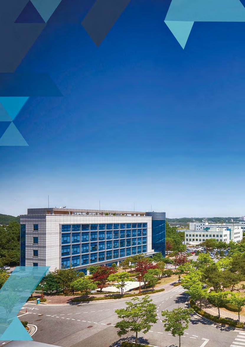 The One and Only Korea Aerospace University VISION 2020 한국항공대학교는국내유일의항공우주특성화대학으로서, 항공기 무인기 발사체 항공전자