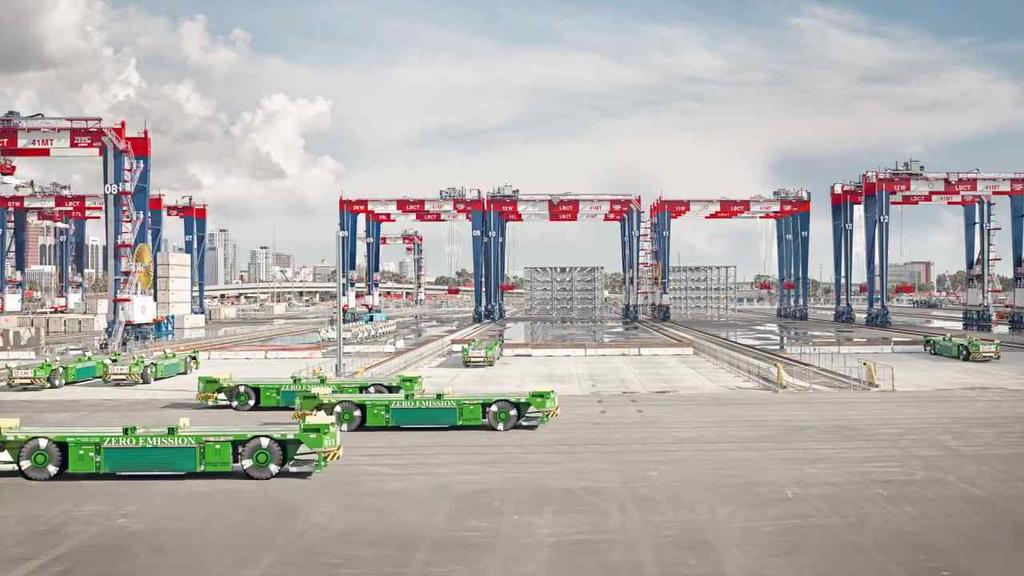 해외선진국가들은완전무인자동화터미널로신규항만건설중 2015년이후글로벌허브항만들은완전무인자동화컨테이너터미널건설을앞다투어추진중 - 1993 년세계최초무인자동화터미널인 ECT(Europe Container Terminal) 를성공적으로론칭한네덜란드는 2015 년안벽크레인까지무인화하여가장최첨단화된 APM 터미널과 RWG(Rotterdam World Gateway)