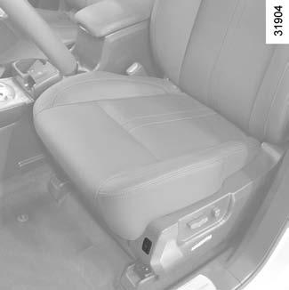 앞좌석 (2/3) 8 9 운전석요추받침장치 레버 8 을내려서허리받침을증가시키거나올려서허리받침을줄일수있습니다.