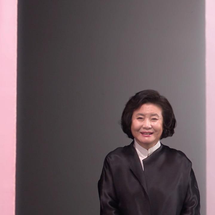 LEE YOUNG HEE HANBOK EXHIBITION New Media Promotion & Exhibition The First Hanbok Exhibition 세계적인디자이너이영희의한복디자인 40 년을돌아보는전시 이영희展 - 바람, 바램 이 DDP- 동대문디자인플라자에서개최되었습니다.