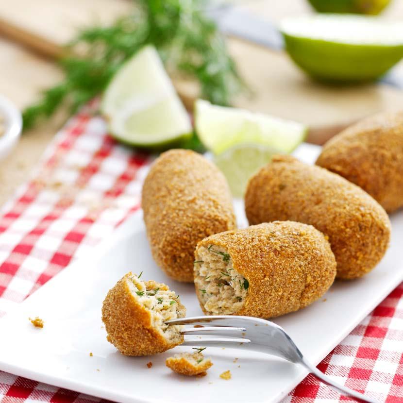 Potato croquettes: 985kJ/235kcal 9 g protein 10 g fat of which 4g saturated 27 g carbohydrates Potato croquettes or salmon croquettes Snack 8 portions 15 minutes preparation + 8 minutes 法式炸土豆球或炸鲑鱼丸子
