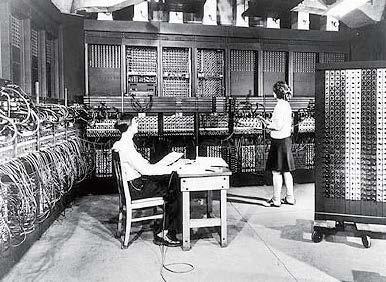 (ENIAC) : 세계최초의전자식컴퓨터로미국육군의탄도궤도의수학적도표를계산하기위해만들어짐