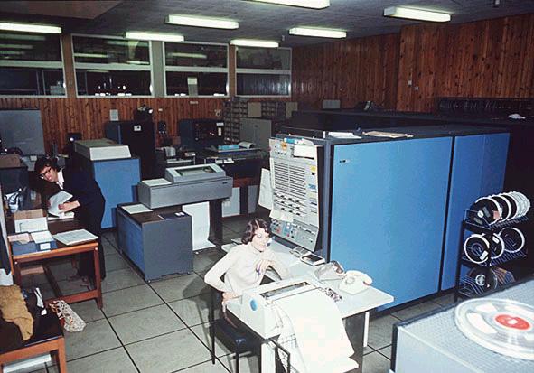2.2 컴퓨터의세대별분류 IBM S/360 : 메모리의크기가 16KB