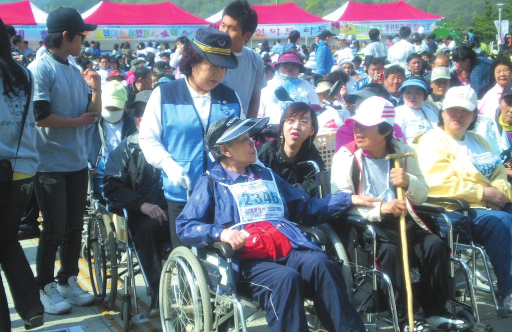 28일 시민회관 대공연장에서 파주 만원을 조성했다.