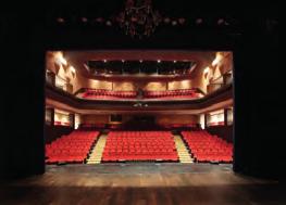 seats included) Type Proscenium