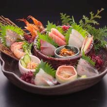 本日の鮮魚 " 吉今 " 盛り Assorted sashimi 生鱼片拼盘 모듬회 Cooking: Raw 烹饪方法 : 生 요리 : 생