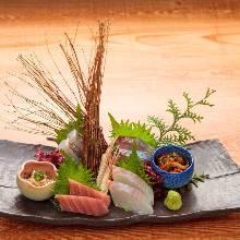 Raw 烹饪方法 : 生 요리 : 생 季節の天ぷら盛り Assorted tempura 天妇罗拼盘 모둠튀김 Platter of