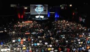 스포츠조직임. MLG는미국과캐나다에걸쳐공식적인 비디오게임대회를개최함. Major League Gaming 대회는텔레비전, ESPN.com, 기타광대역 사이트에서방송됨.