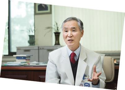 08 Hanyang Topic 1 앞서가는의술을펼치는한양대학교의료원의핫이슈를소개합니다. 최고의의료인을키우는지성의요람 09 - 한양대학교가의과대학설립을계획한것은 1965 년부터다.