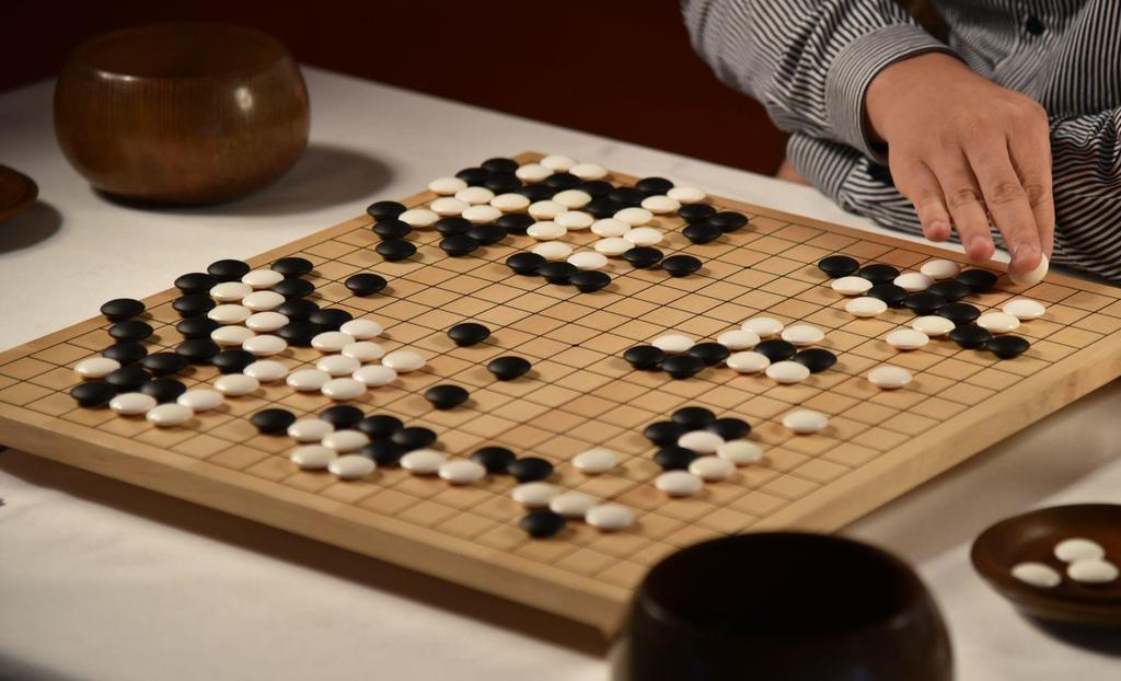 AlphaGo Shock AlphaGo vs.