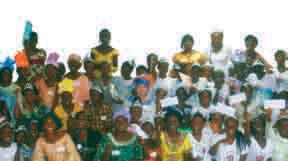 교회이모저모 사진촬영 : 빌와이어제공 라이베리아의청녀들, 개인발전에대해배우다 아프리카라이베리아의청녀들은 2009년 8월에열린지방부특별청녀대회동안지구반대편에있는청녀들의도움을받아, 자신의거룩한본질과청녀개인 라이베리아청녀들과지도자들이개인발전을위한특별지방부청녀대회에함께모였다. 갈라파고스의성도들, 신앙으로보상받다 수는적지만, 갈라파고스섬성도들의신앙은강하다.