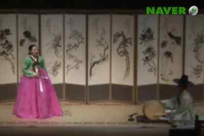 1. 여러분, 판소리나탈춤과같은한국의전통공연을본일이있습니까? 한국의전통공연에대해알고있는것을이야기해봅시다. Bạn đã từng xem các buổi biểu diễn nghệ thuật truyền thống của Hàn quốc như P ansori hay T al chum (múa mặt nạ) chưa?