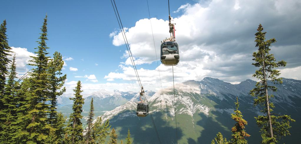그림같은 로키의 동화, 밴프 (Banff) 평생 볼 아름다운 산을 한 번에, 밴프 곤돌라 Banff Gondola 로키를 전체적으로 조망하기 가장 좋은 것이 밴프 곤돌라다. 설퍼산 정상까지 곤돌라를 타고 올라가면 6 개의 산맥에 둘러싸여 까마득하게 인형의 집 같은 밴프 타운과 산들 사이사이로 흐르는 파란 강이 내려 다보인다.