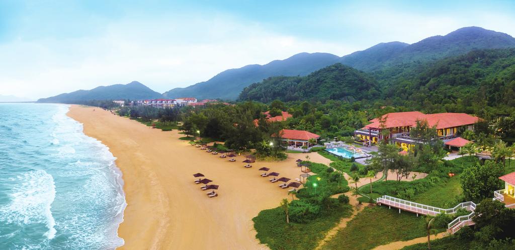 Premium Choice Banyan Tree Lang Co Hotels & Resorts KALPAK이 제안하는 [Golf 또는 Spa] 다낭 반얀트리 라군풀빌라 5일 Vietnam 일정 인천 다낭(3) 기내(1) 인천 출발 매일 가격 \ 1,800,000~ 문의 02. 726.