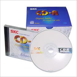 CR-ROM ROM (4/4) CD-R(Recordable) 기록가능한 CD를의미하며, 이를사용하여자신만의 CD-ROM 디스크를만들수있다.