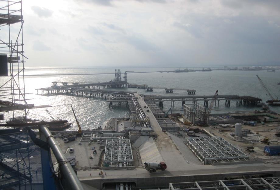 태국 PTT LNG TERMINAL 건설공사 Marine Facilities 토목설계 (2008 년 ) 구조형식 : Pile Type 20,000 kl class LNG Berthing