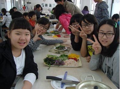 학교급식 청송초 (2009 로컬푸드시범학교 ) 원주상지대친환경급식