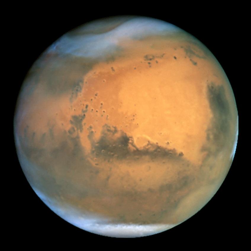 화성 (Mars) - 행성들중지구와가장비슷한환경을지니고있다. 온도는평 균 -63 도이지만최고온도가 20 도까지올라가는곳도있다. 다 량의얼음이발견되어생명체가존재할가능성이제기되고있다. - 공전주기 : 약 1 년 8 개월 - 지구와의회합주기 : 2.1 년. 즉약 2 년에한번씩만화성탐사선을 발사할기회가온다는의미! - 화성의대기압은 0.