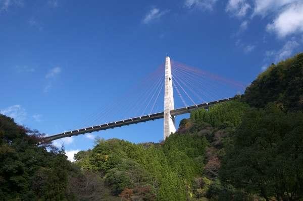 4-7. Ayunose Bridge.