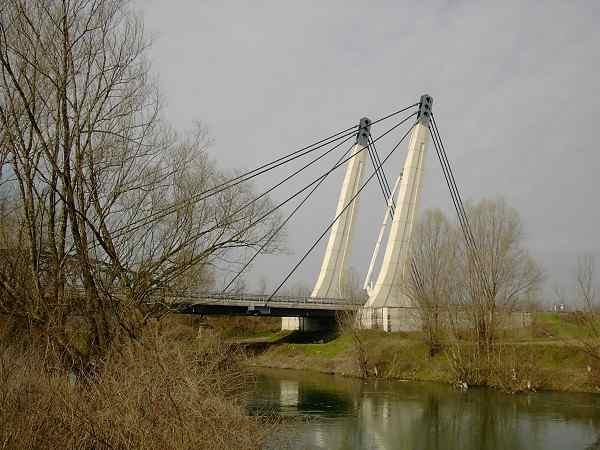 5-3. Vittorio Sora Bridge.