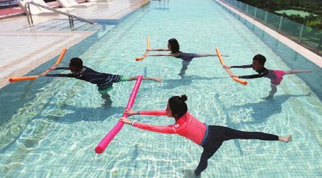 21:00 ~ 21:30 20:00 ~ 20:40 내부프로그램 Indoor Activity 원포인트레슨 Skyfinity Swimming Lesson