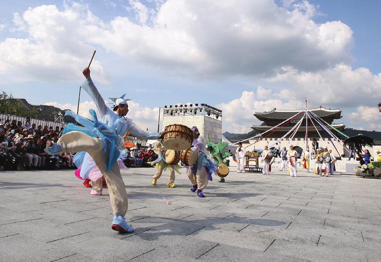 Ancestral Shrine 경복궁~종묘 Gyeongbokgung Palace~Jongmyo 연등축제 Lotus Lantern Festival 봉은사, 종로, 인사동일대 Bongeunsa Temple, Jongro, Insa-dong 서울핫썸머세일