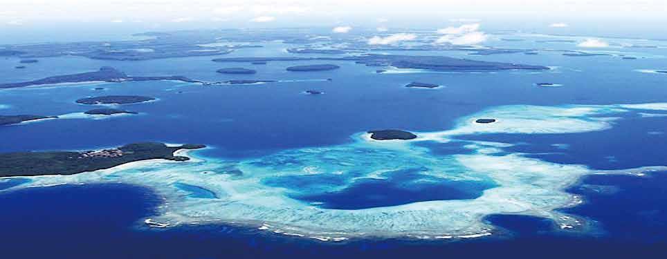 1 통가왕국 (Kingdom of Tonga) Tonga는피지 (Fiji) 와사모아 (Samoa) 사이에있는남태평양의자그마한왕국이다. 정식국명은통가왕국 (Kingdom of Tonga) 으로호주시드니북동쪽으로 3,000km, 피지섬동쪽으로약 640km 떨어져있다. 169개의섬으로이루어진군도이며, 이섬들은남북으로 2개의평행한열도를이루며 805km 뻗어있다.