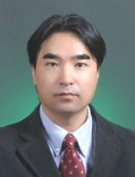 김규호 (Kyu-Ho Kim) 1988년 2월한양대전기공학과졸업. 1990 년 8월동대학원전기공학과졸업 ( 석사 ).