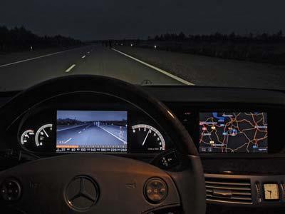 자동차부품 산업분석 5) Night Vision System Night vision system(nvs) 는야간운전의경우시야가급격하게좁아지면갑작스러운물체의등장에제대로대처하지못하는경우가많다.