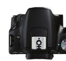 I 15 Canon Camera Connect EOS 200D를무선으로컨트롤및사진촬영할수있도록제작된무료애플리케이션입니다. 원격촬영스마트폰으로손쉽게원격조작을할수있습니다. 동영상 / P / Av / Tv / M 모드지원 카메라설정카메라설정을변경할수있습니다.