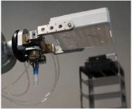 축로봇팔과전용그리퍼를사용해극저온환경의바이오뱅크에서자동화가가능 [ IRELEC 의자동화로봇 ]