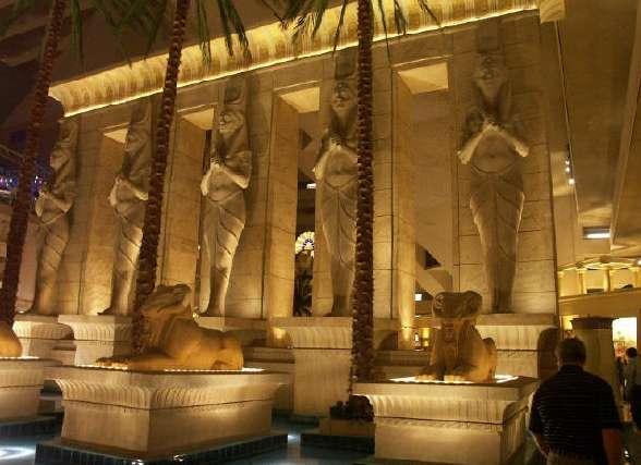 v=ajtpqwvzvwy < 그림 > 호텔룩소 (Luxor) http://www.