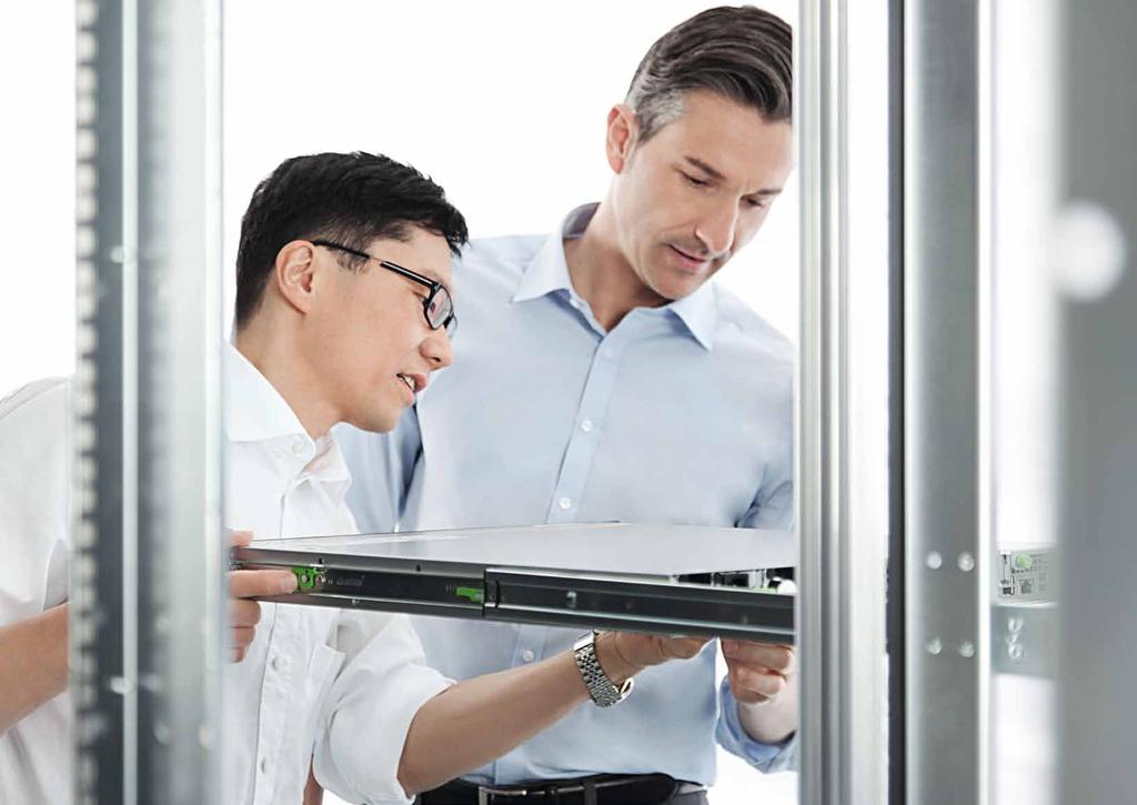 Fujitsu PRIMERGY Rack Servers Maximize Performance PRIMERGY 서버는최신인텔 프로세서를탑재하여어떤어플리케이션에서도최고의성능을발휘합니다.