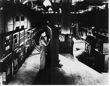 전자식컴퓨터 : 혁명적 idea #3 제 2 차세계대전후에전자공학의발달과함께진공관이개발되어 1946 년에 relay