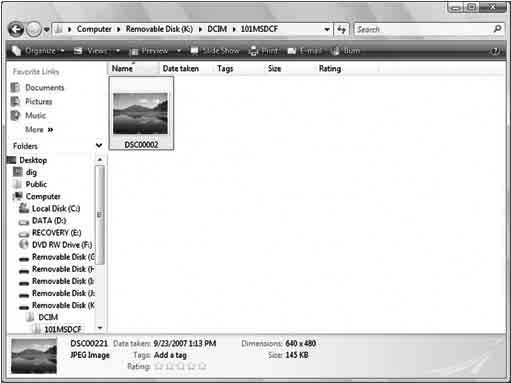 2 [ 컴퓨터 ](Windows XP의경우 [ 내컴퓨터 ]) 에서 [ 이동식디스크 ] 를더블클릭하십시오. 3 [DCIM] 폴더에서 [sssmsdcf] 를오른쪽클릭한다음에 [ 붙여넣기 ] 를클릭하십시오.