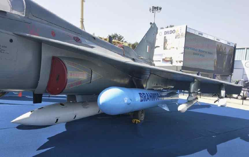 인도, 2020 년초공중발사브라모스 -A 전력화예정 m 인도-러시아합작으로개발된공중발사브라모스 (BrahMos) 순항미사일이 2020년초인도공군에도입될예정임.