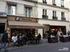 생 제르맹 데 프레 St. Germain-des-Pres 파리의 카페 문화를 이끌어 가는 도도한 분위기의 6구 안 그래도 무표정한 파리지앵들이 유난히 더 많이 보이는 도 도한 분위기의 동네가 있다. 넓고 긴 생 제르맹 데 프레 대로 가 시원하게 뻗어 있고, 양옆으로 앤